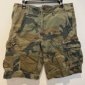 American Eagle mens Camo shorts size 36